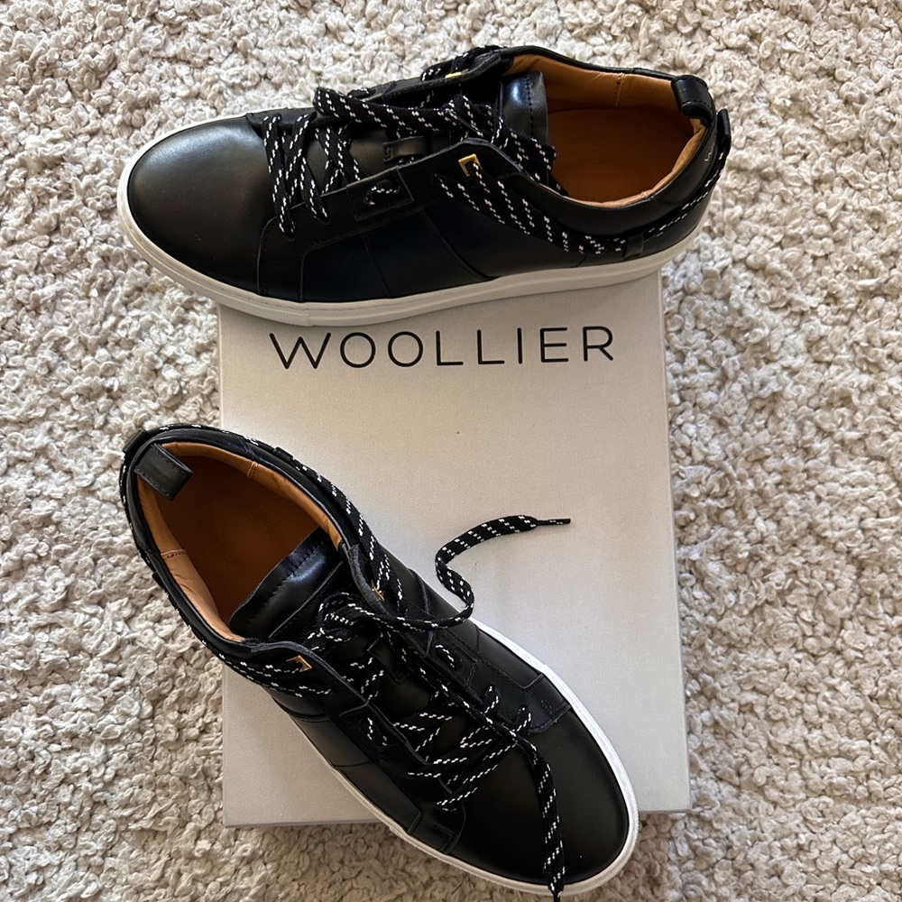 Woollier -the dreamer shoe in black. New in Box. Original price $350